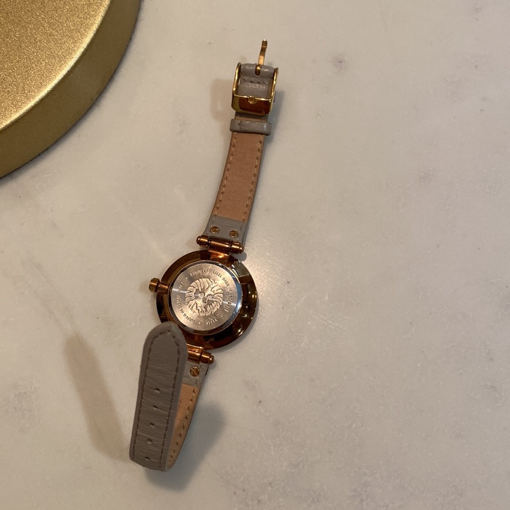 Watch - Picture 2 of 2